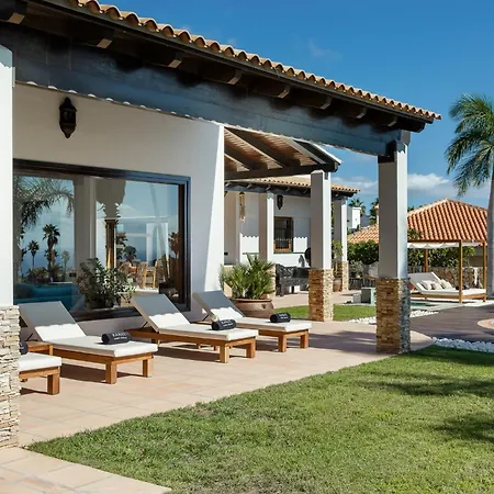 بيت للعطل Karat Samarin